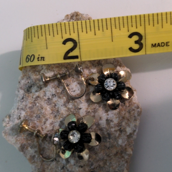 Vintage Screw On Black and Gold Tone Drop Flowers with Rhinestones - Picture 5 of 5
